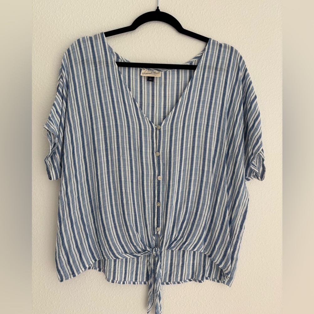 Universal Thread Lightweight and Beachy Striped Button-Up Top